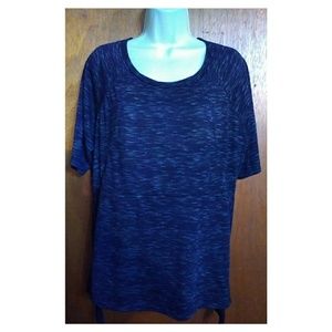 🌹 Torrid Navy Blue Shark bite Top size 1X